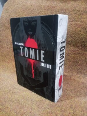 Tomie: Complete Deluxe Edition (Junji Ito)